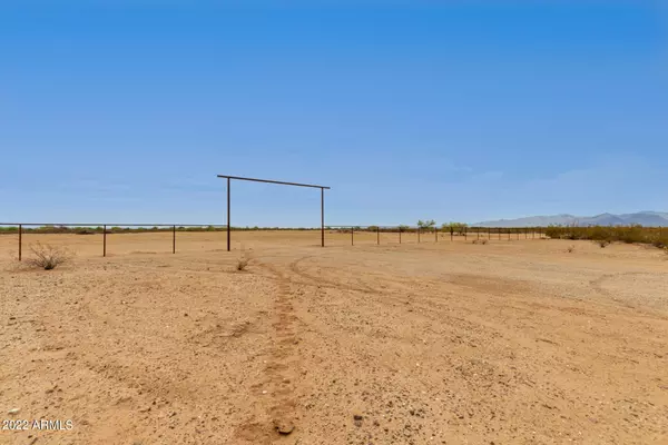 Wittmann, AZ 85361,24130 W DIXILETA Drive #-