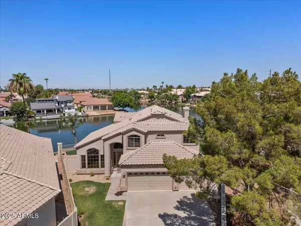 Gilbert, AZ 85234,1414 N PALMSPRINGS Drive