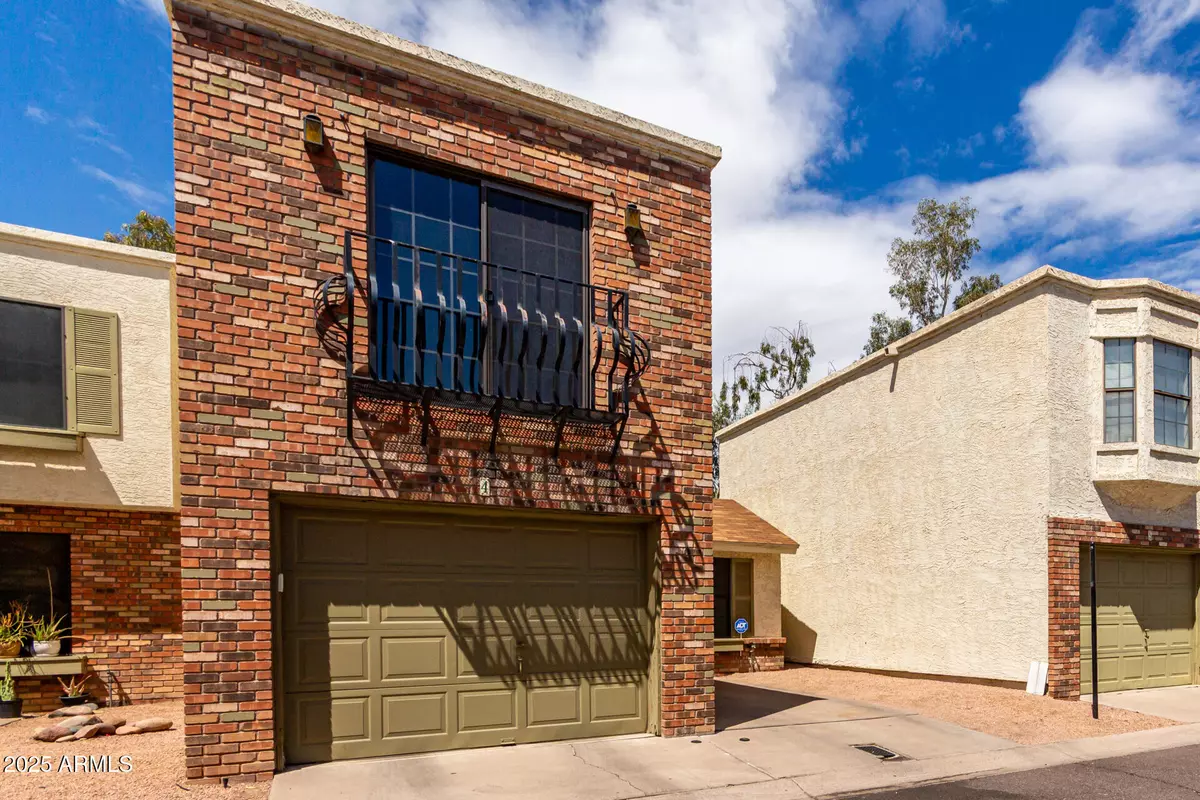 Tempe, AZ 85281,820 W UNIVERSITY Drive #4