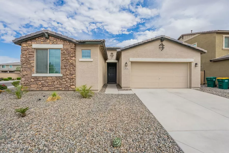 18766 W MONTEBELLO Avenue, Litchfield Park, AZ 85340