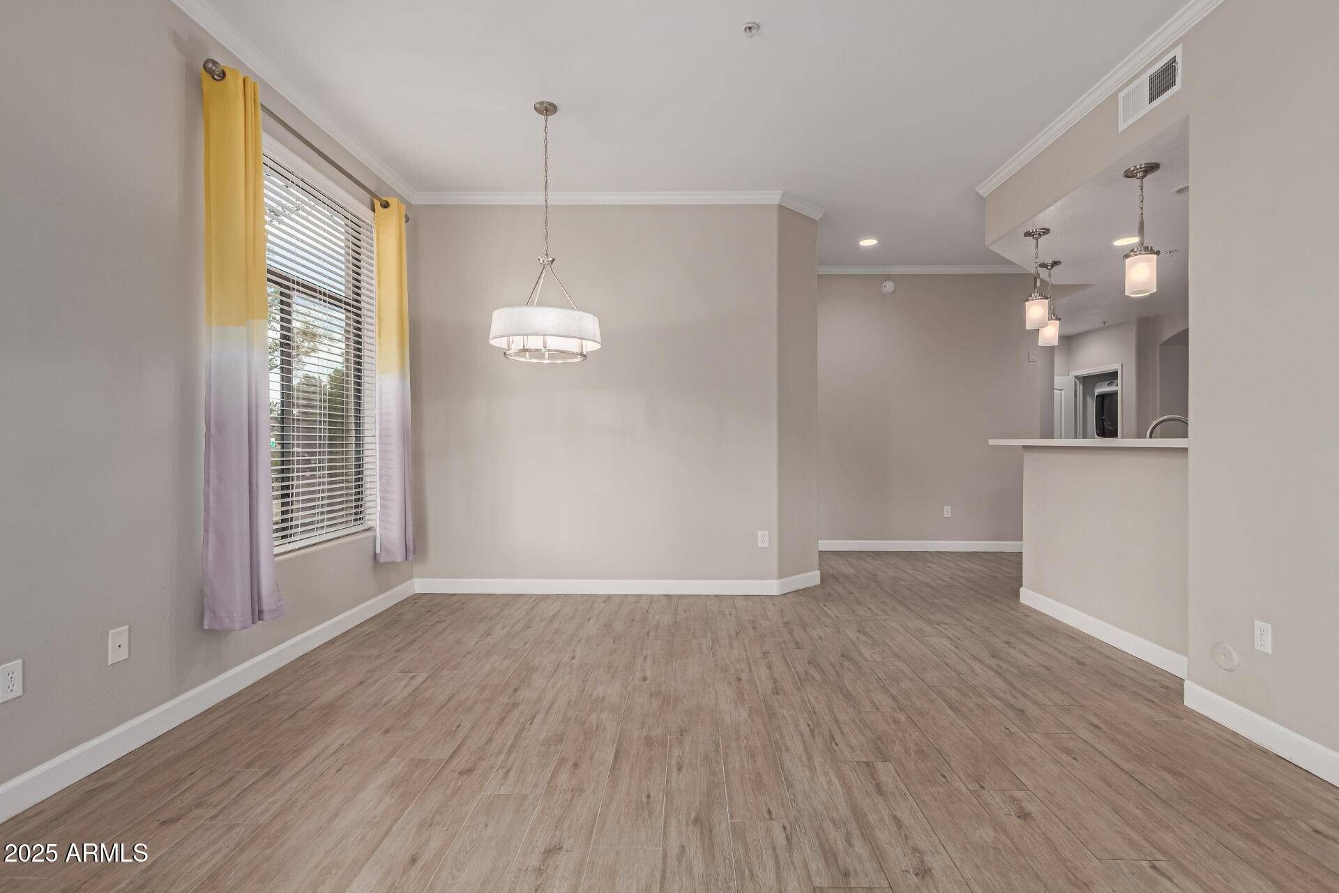 Phoenix, AZ 85028,11640 N TATUM Boulevard #1031