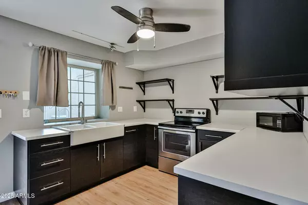 Peoria, AZ 85381,8111 W WACKER Road #106