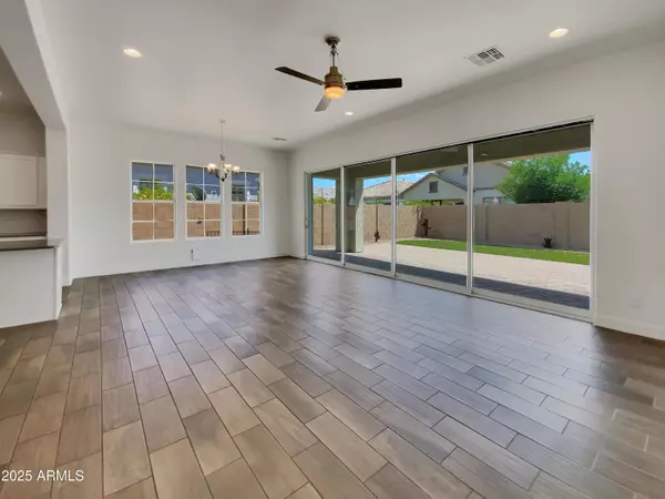 Mesa, AZ 85209,10451 E MONTEREY Avenue