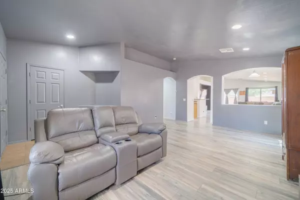 Waddell, AZ 85355,9515 N 185TH Lane