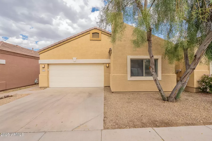 3252 E MALDONADO Drive, Phoenix, AZ 85042