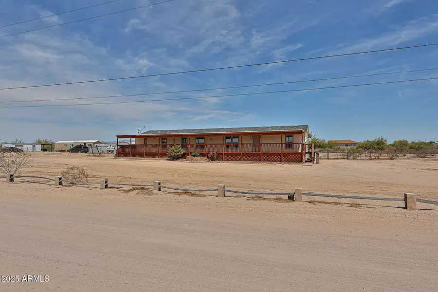 811 S 350th Avenue, Tonopah, AZ 85354