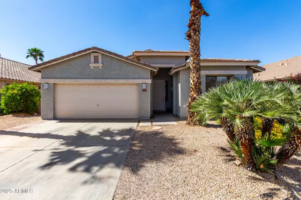 2558 S MARTINGALE Road, Gilbert, AZ 85295