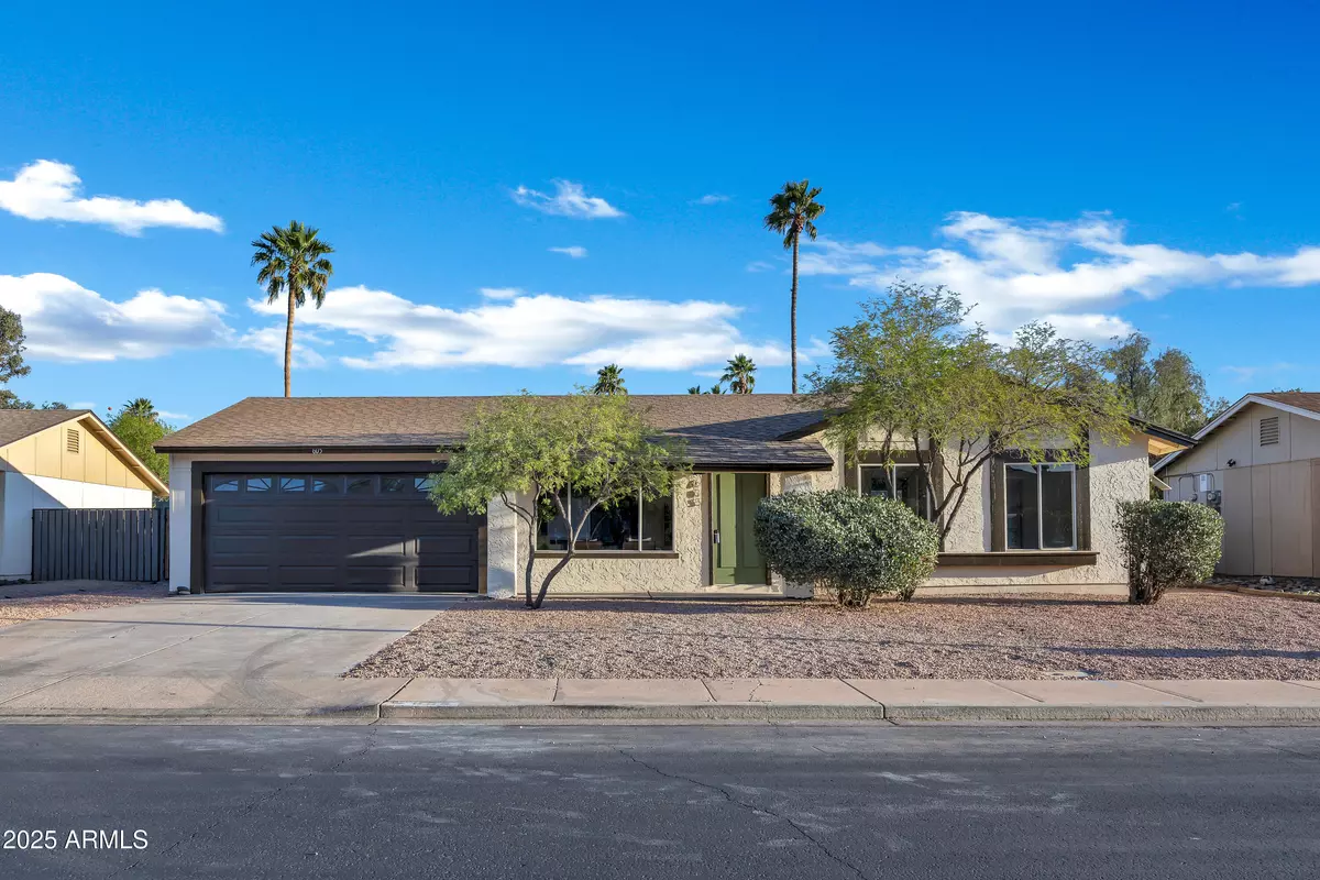 Mesa, AZ 85210,605 W POSADA Avenue