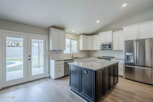 Phoenix, AZ 85032,3128 E BREMEN Street