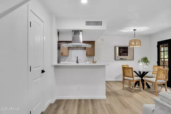 Phoenix, AZ 85020,10419 N 10TH Place #2