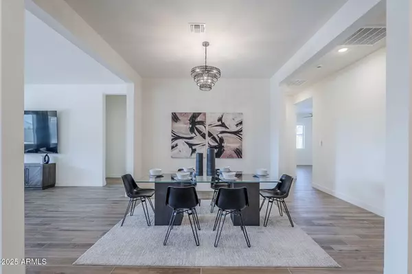 Glendale, AZ 85310,4427 W PARK VIEW Lane