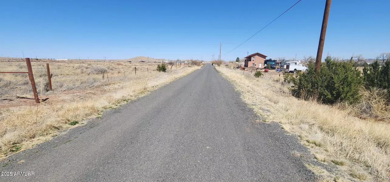 E 2nd Street #15, Concho, AZ 85924