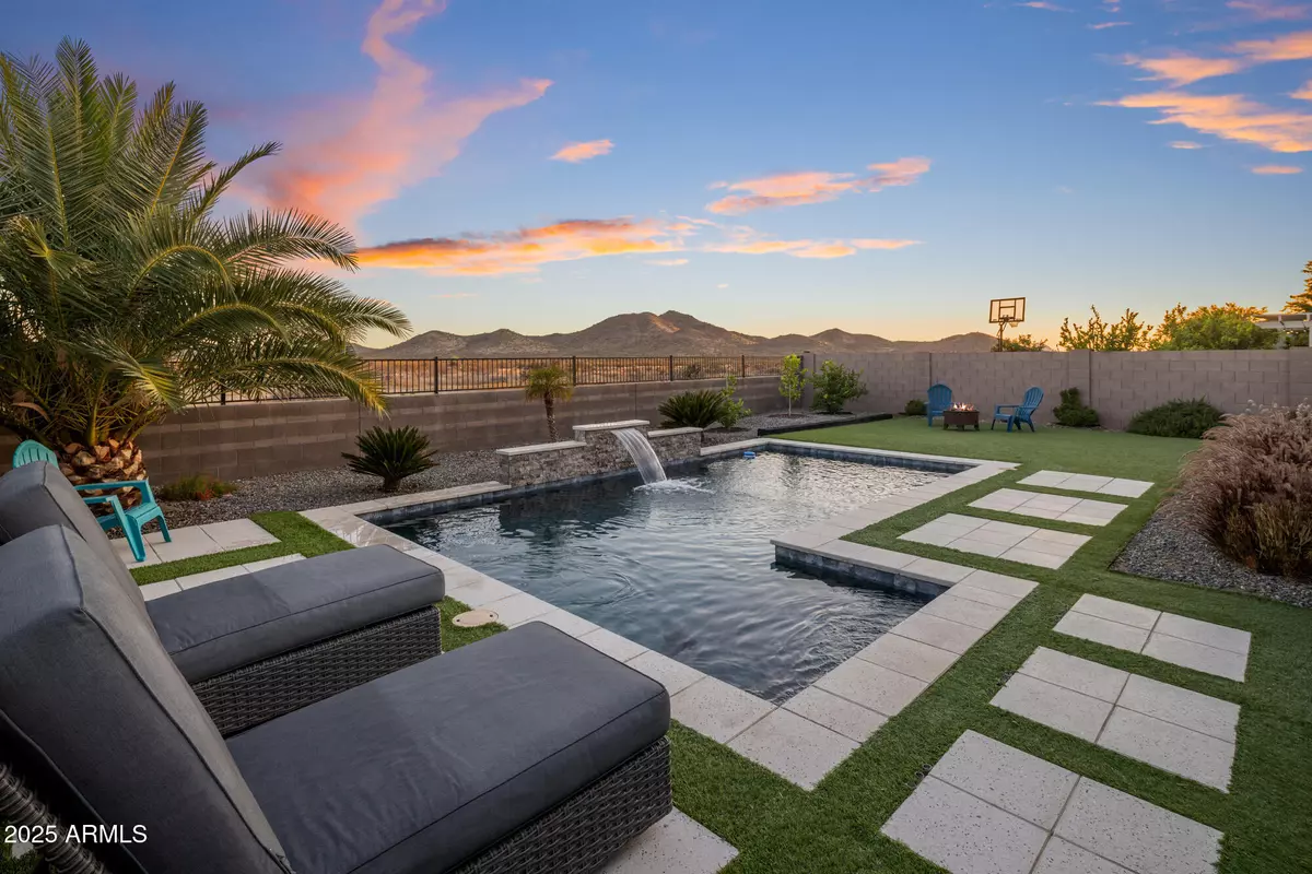 Phoenix, AZ 85085,537 E BALAO Drive