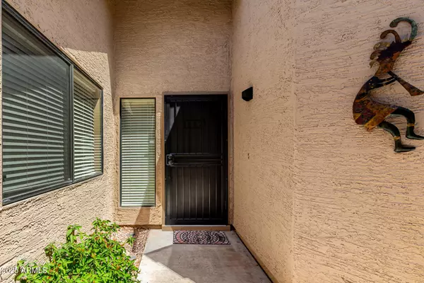 Mesa, AZ 85201,945 N PASADENA -- #62