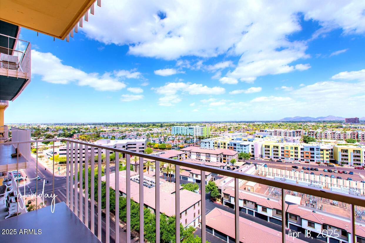 207 W CLARENDON Avenue #14E, Phoenix, AZ 85013