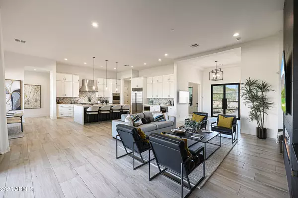 Phoenix, AZ 85085,1244 E SMOKEHOUSE Trail