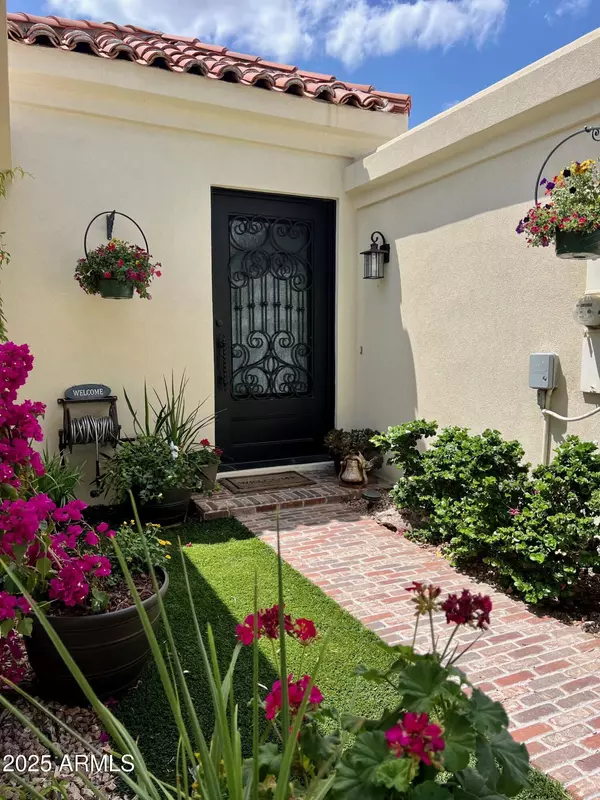 Phoenix, AZ 85018,3800 E LINCOLN Drive #37