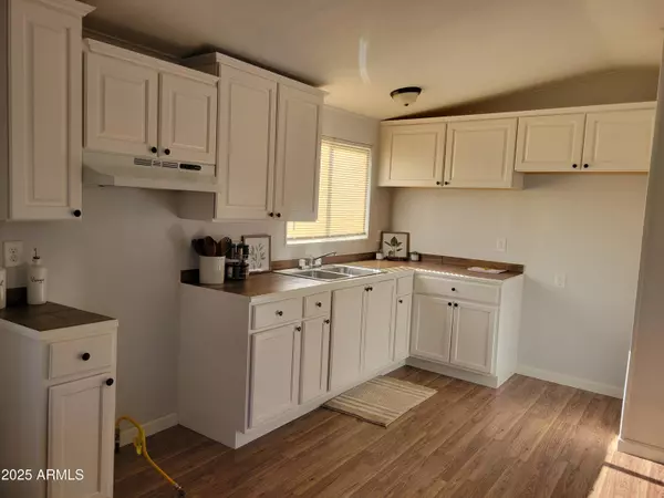 Tucson, AZ 85705,5000 N La Cholla Boulevard #86