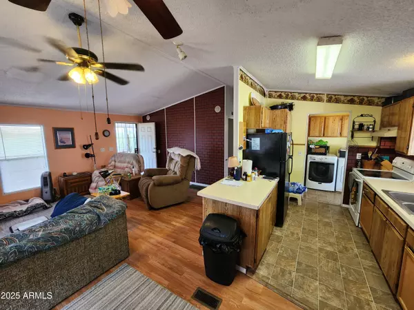 Apache Junction, AZ 85120,4556 N IRONWOOD Drive
