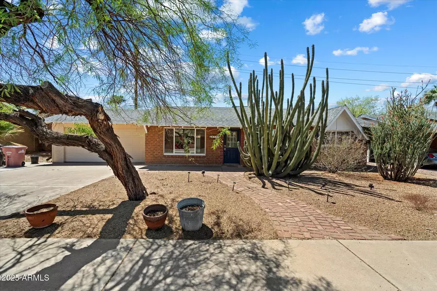 8725 E CORONADO Road, Scottsdale, AZ 85257