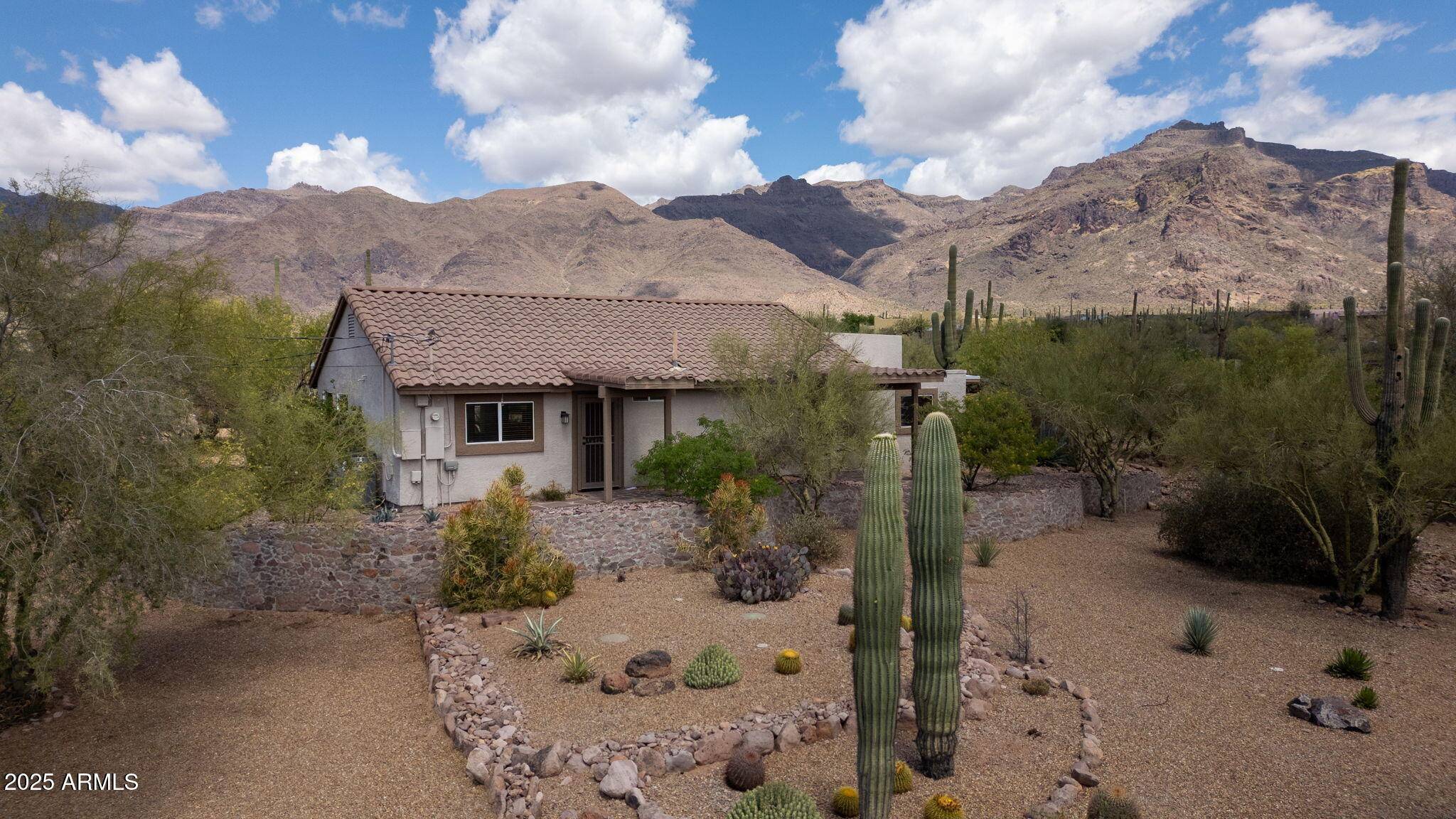 10046 E CLOUDVIEW Avenue, Gold Canyon, AZ 85118