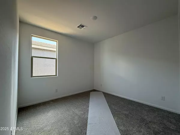 Tolleson, AZ 85353,9539 W PARKWAY Drive