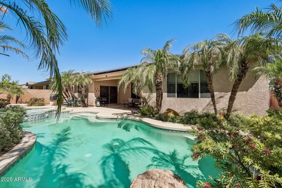 16753 W BRISTOL Lane, Surprise, AZ 85374