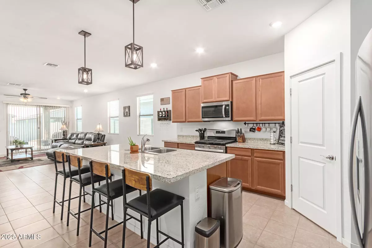 Phoenix, AZ 85043,4216 S 67TH Drive