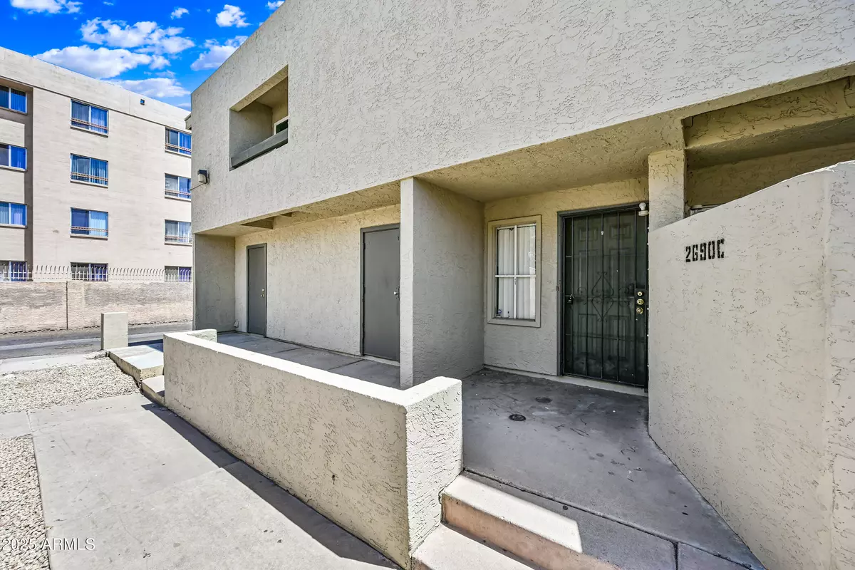Phoenix, AZ 85009,2690 N 43RD Avenue #30C