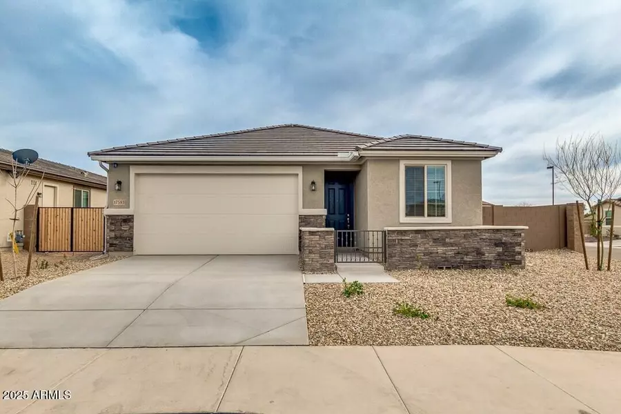 17593 W DESERT BLOOM Street, Goodyear, AZ 85338