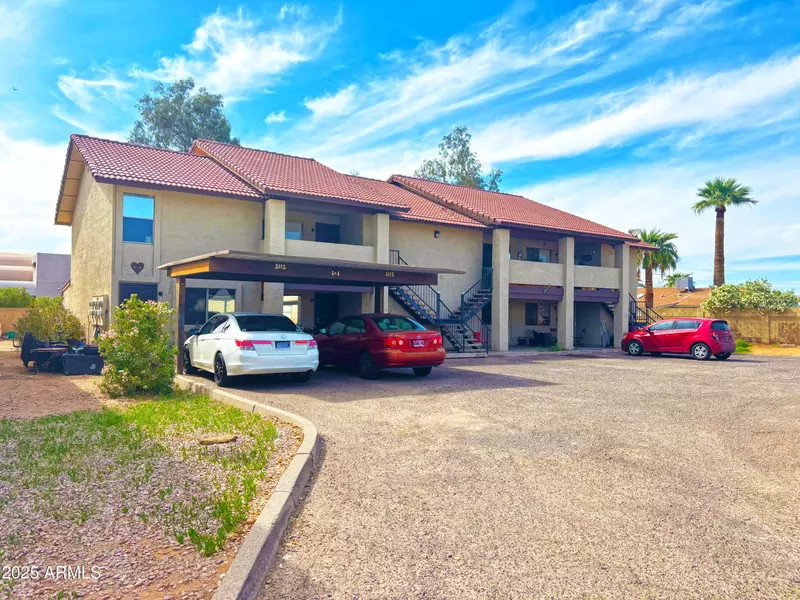 416 N ROCA Circle, Mesa, AZ 85213