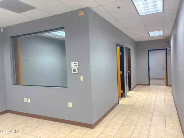 Phoenix, AZ 85050,2920 E MOHAWK Lane #111