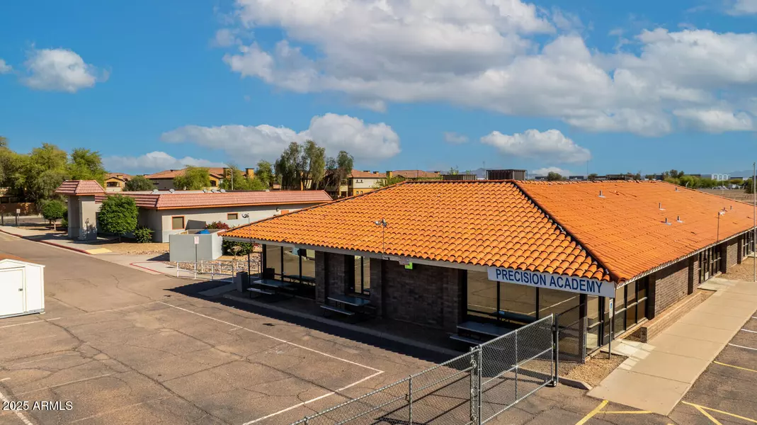 7318 W LYNWOOD Street, Phoenix, AZ 85035