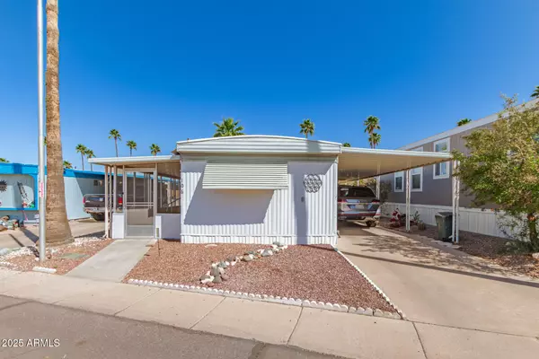 Phoenix, AZ 85032,16225 N CAVE CREEK Road #106