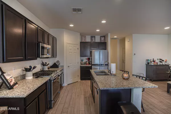 Phoenix, AZ 85043,5726 W ATLANTIS Way