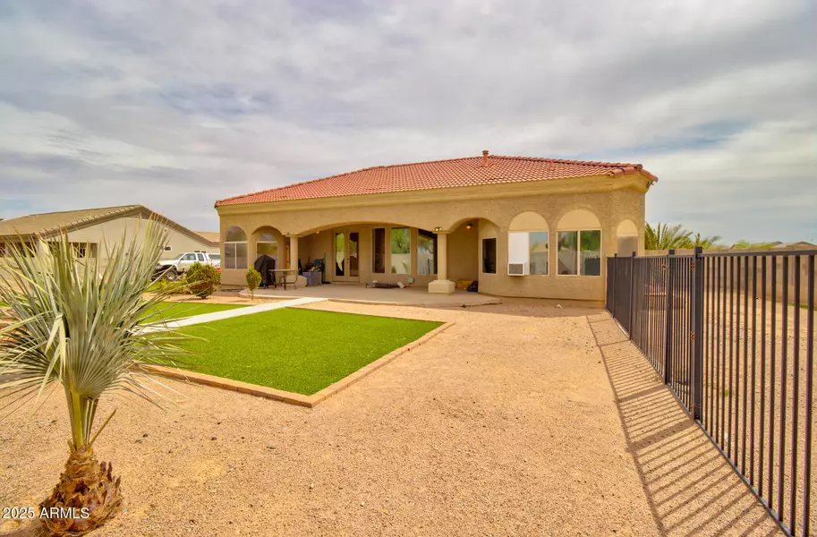 15392 S KLINE Place, Arizona City, AZ 85123