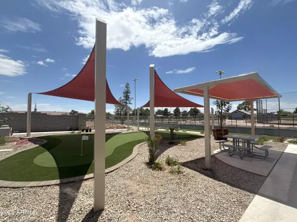 Chandler, AZ 85225,511 S SOHO Lane #29
