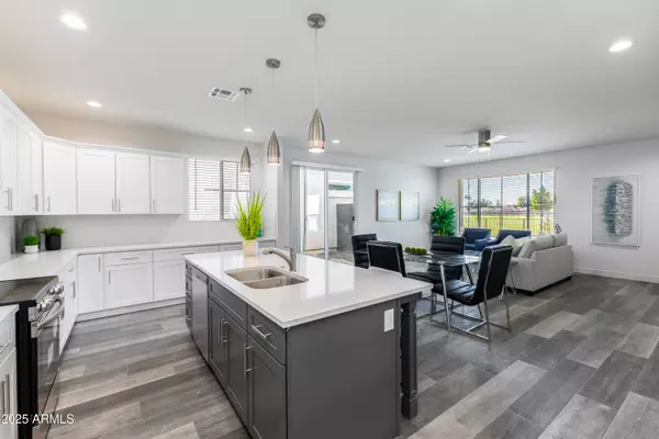 Chandler, AZ 85225,476 S SOHO Lane #2