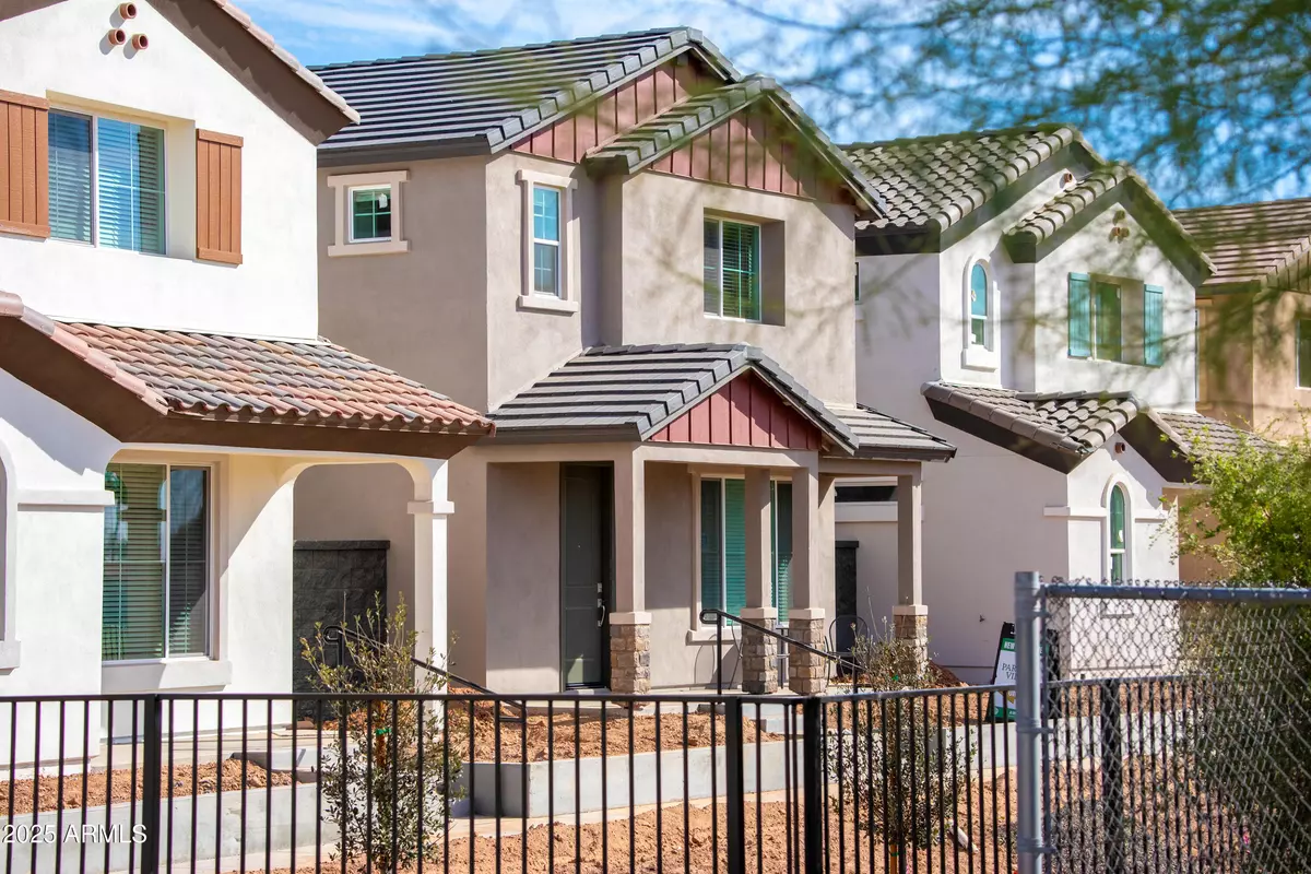 Chandler, AZ 85225,505 S SOHO Lane #30