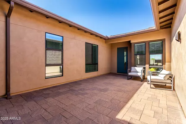 Phoenix, AZ 85042,1330 E Monte Way