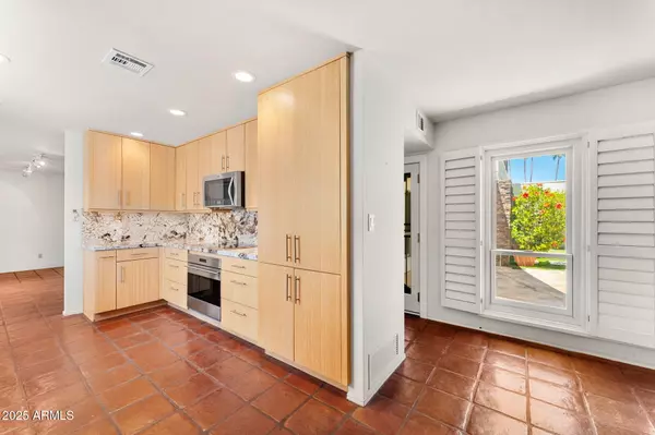 Scottsdale, AZ 85258,8637 E VIA DE LA ESCUELA --