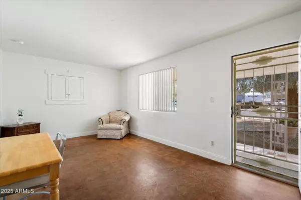 Phoenix, AZ 85051,8042 N 28TH Avenue