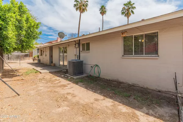Mesa, AZ 85201,524 W FAIRWAY Drive #9