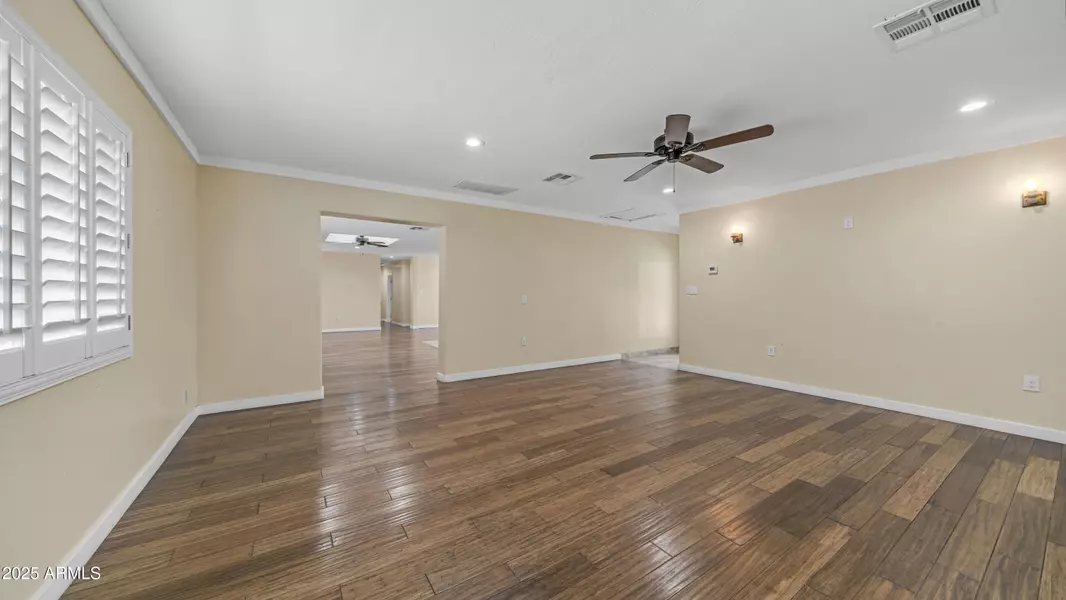 1001 W NORTHERN Avenue, Phoenix, AZ 85021