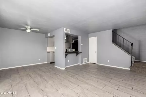 Phoenix, AZ 85019,5201 N 42ND Parkway N