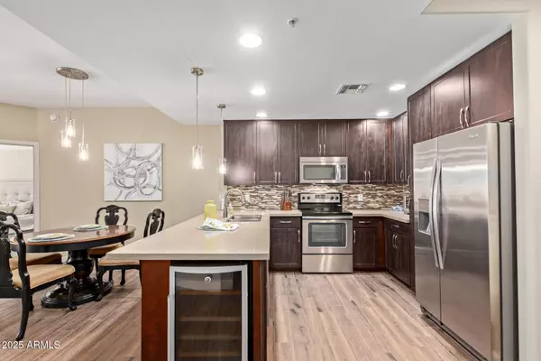 Phoenix, AZ 85054,5450 E DEER VALLEY Drive #1195