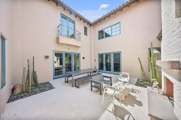 Scottsdale, AZ 85255,10182 E Gilded Perch Drive