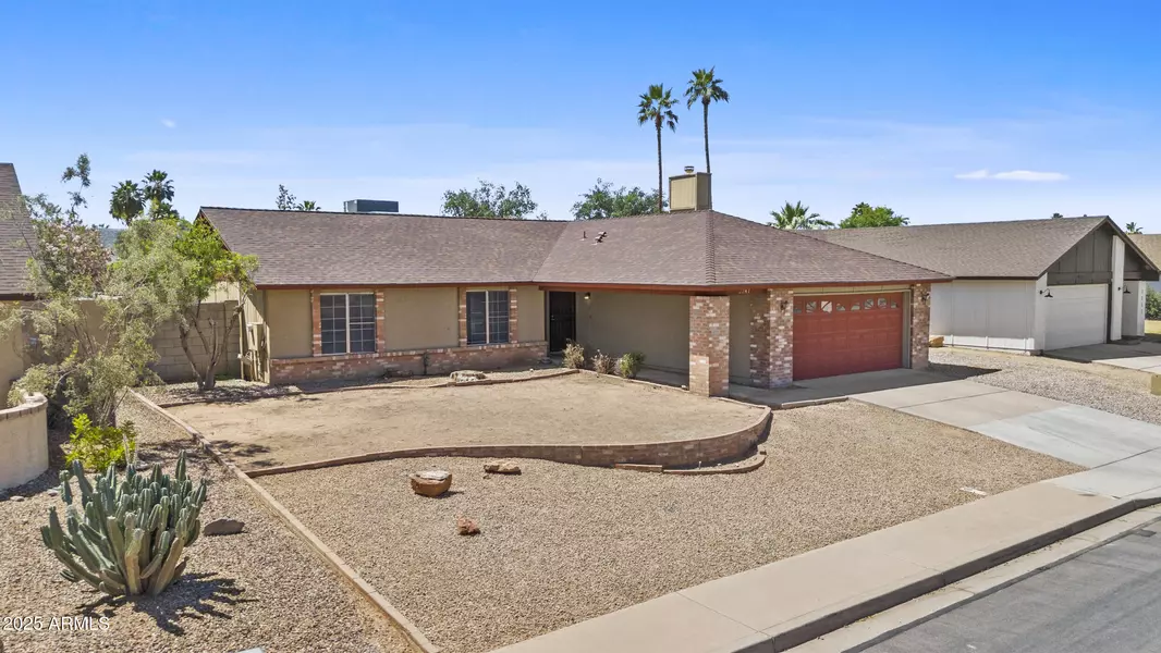 2247 W HIGHLAND Street, Chandler, AZ 85224