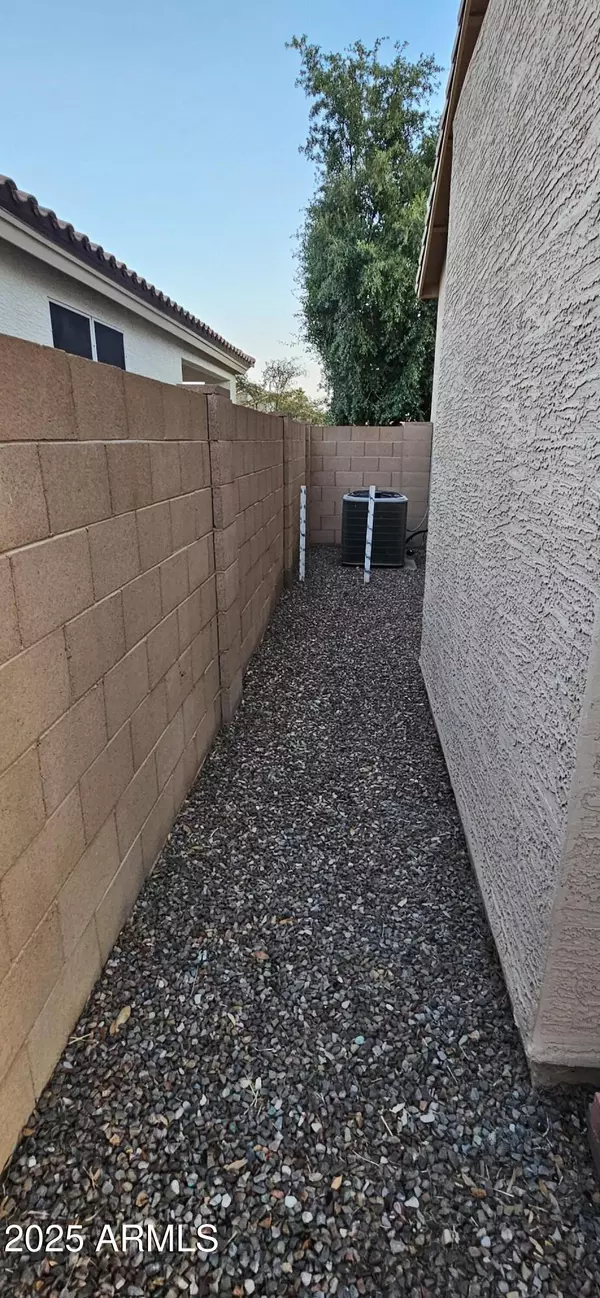 Chandler, AZ 85226,6722 W SHANNON Street