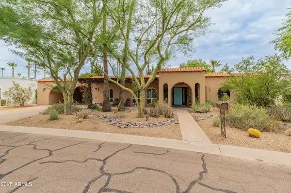Phoenix, AZ 85028,11051 N 45TH Place